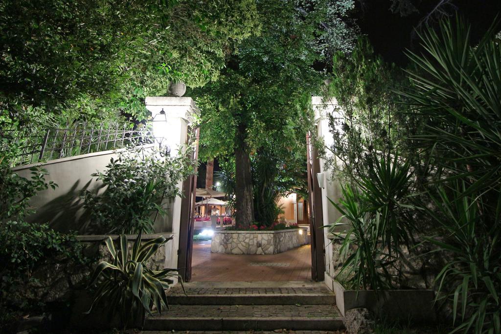 Villa Kappa Тиволи Номер фото